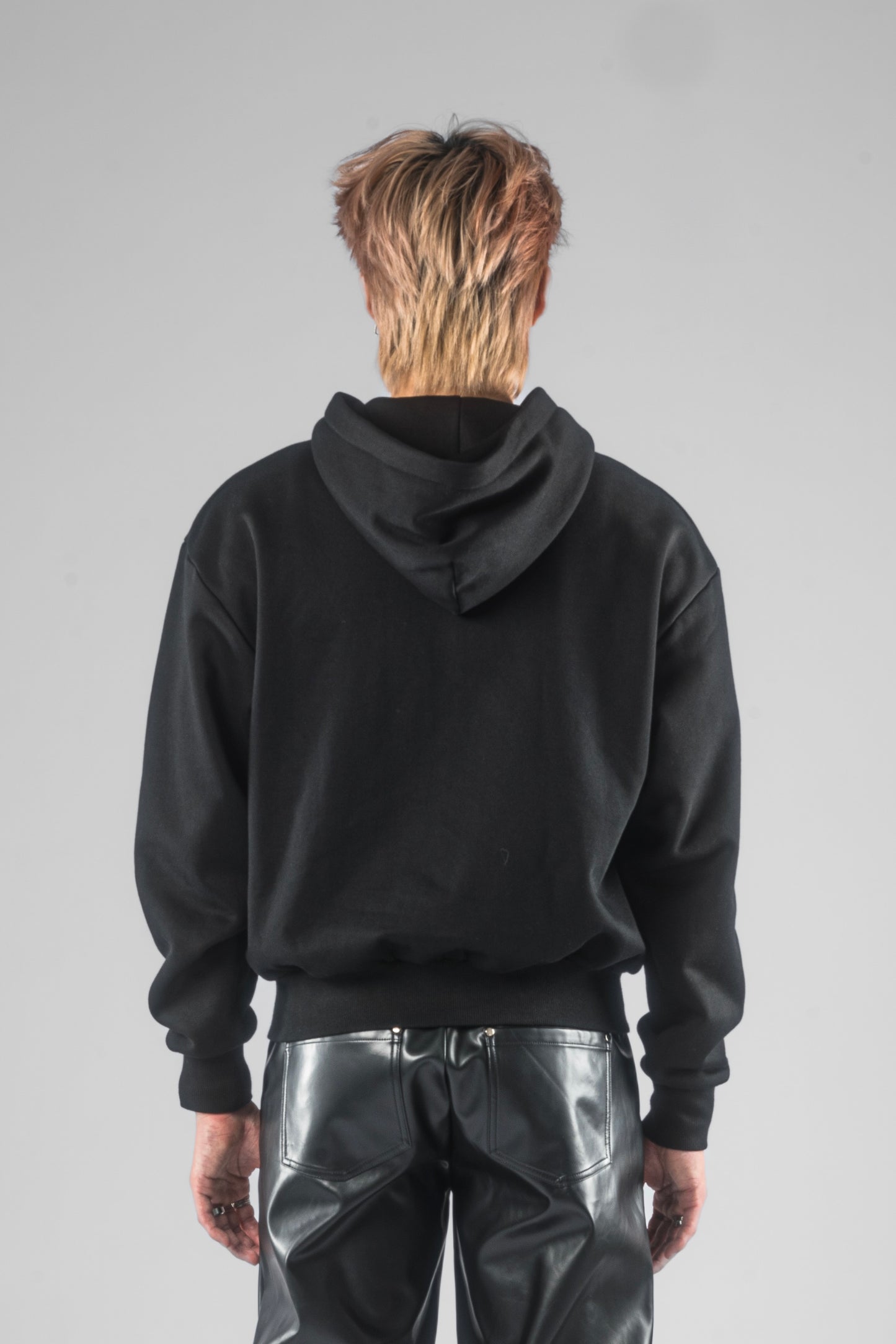 PINNACLE HOODIE (Black)
