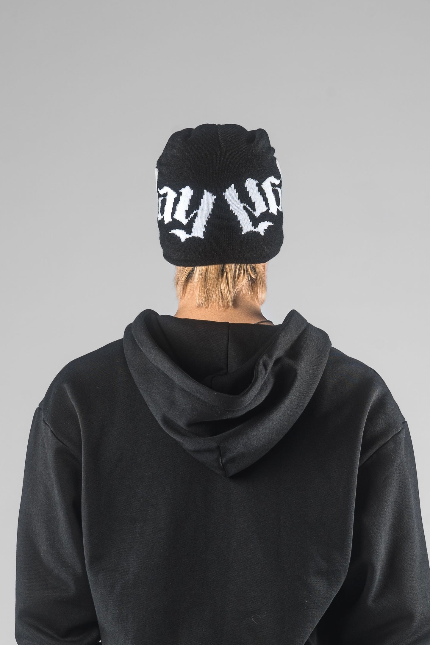 TWILIGHT SKULLCAP (White/Black)
